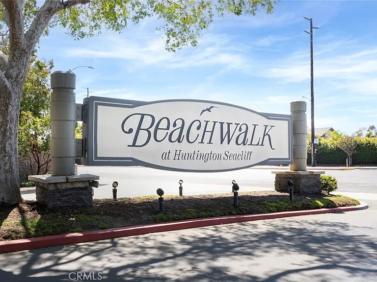 19751 Oceanaire Cir — Photo 33