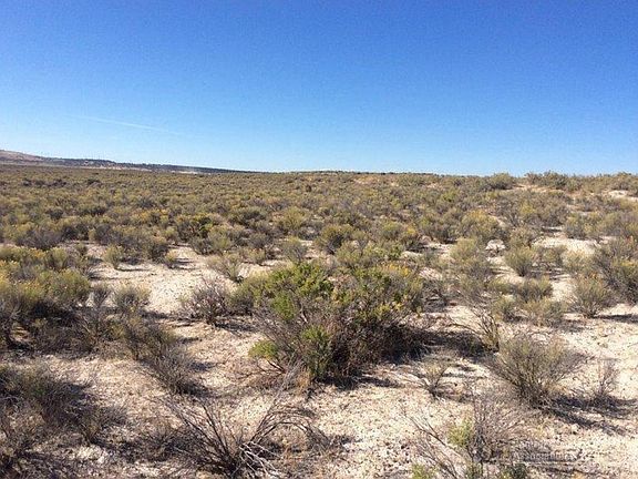 4th image of 500 Christmas Valley Hwy