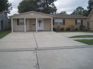 530 Dunbar Pl, Gretna, LA 70056