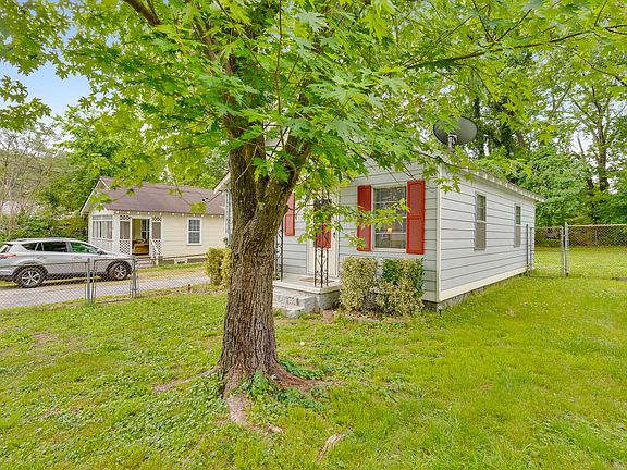 3rd image of 5354 Greenbriar Rd