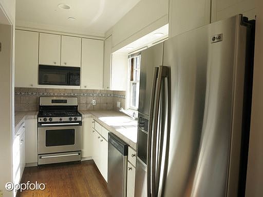 5th image of 668 Hamilton Ave #D