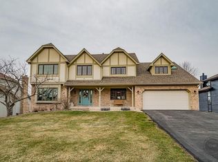 10 Alleghany Ct, Bolingbrook, IL 60440