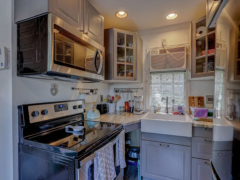1219 S Corona St — Photo 19