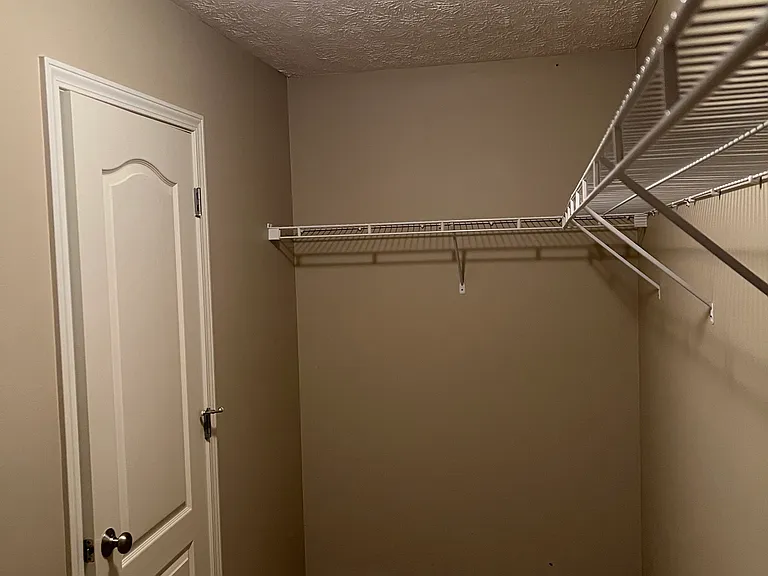 2494 Cedar Creek Ln — Photo 28