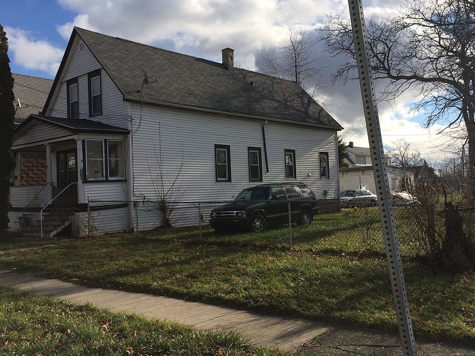 2nd image of 7 Schreck Ave