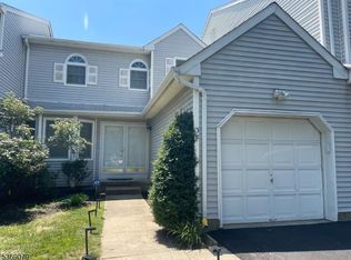 13 Apache Way, Branchburg, NJ 08876