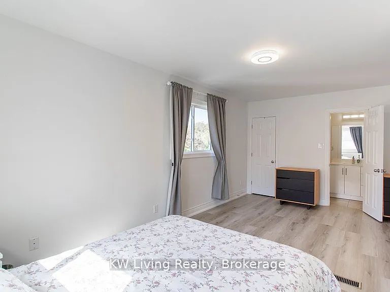 702 Lake Dr S — Photo 29