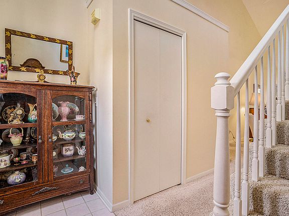 4th image of 4632 Pine Dr