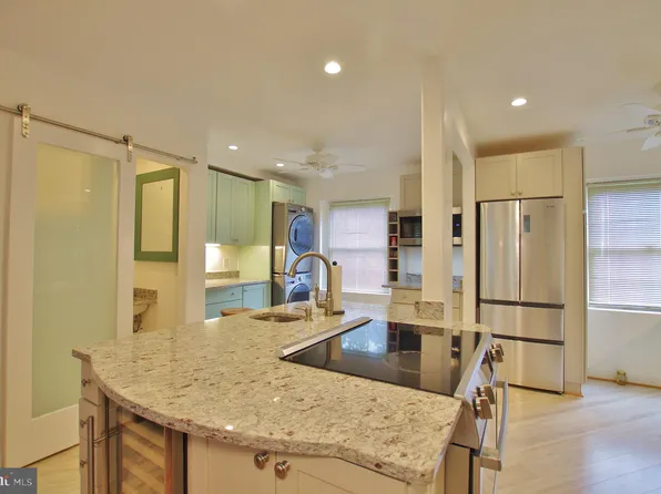 2407 Arlington Blvd APT 102, Arlington, VA 22201