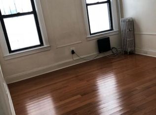 2315 Steinway St APT 1R, Astoria, NY 11105