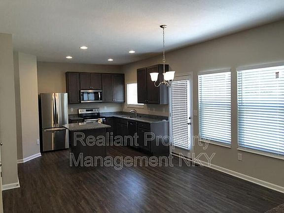 4th image of 10173 Cardigan Dr