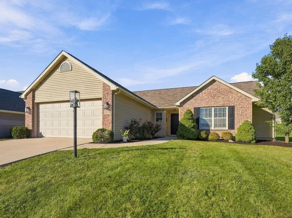 8928 Strathmore Ln, Fort Wayne, IN 46818