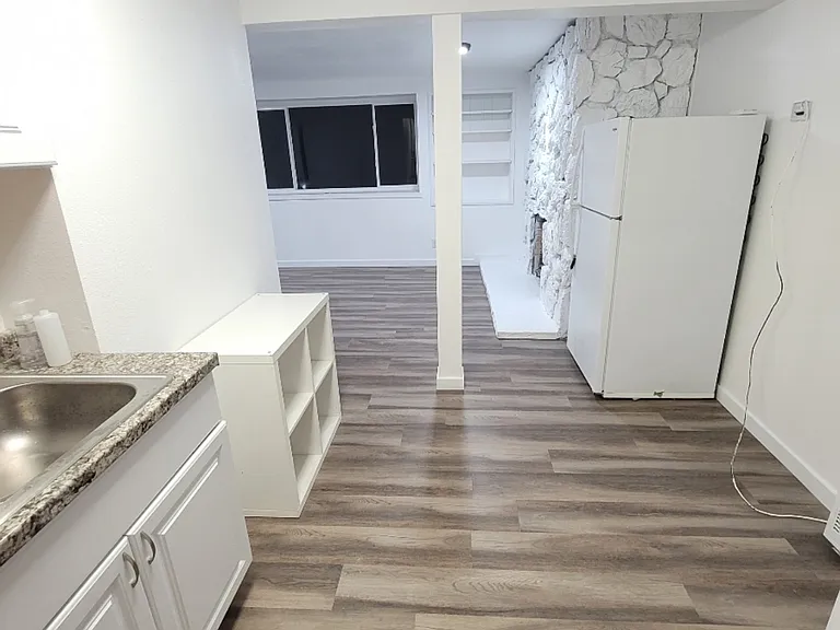136 El Poco Pl — Photo 1