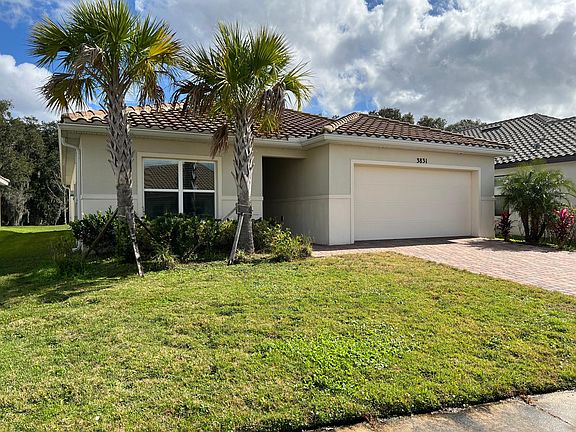 3rd image of 3831 Carrick Bend Dr