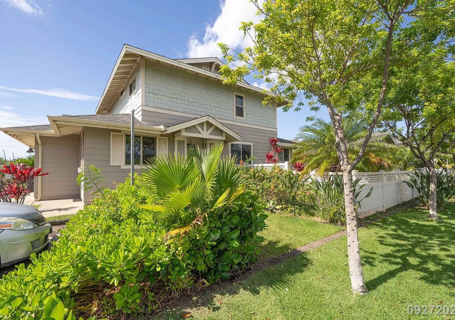 4BR/3BA/2Car Garage, Solar water heater & PV panels in Olino at Mehana, Kapolei — Photo 2