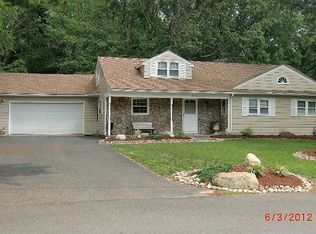 110 York Dr, Longmeadow, MA 01106