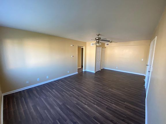 Living room with 3 spacious closets