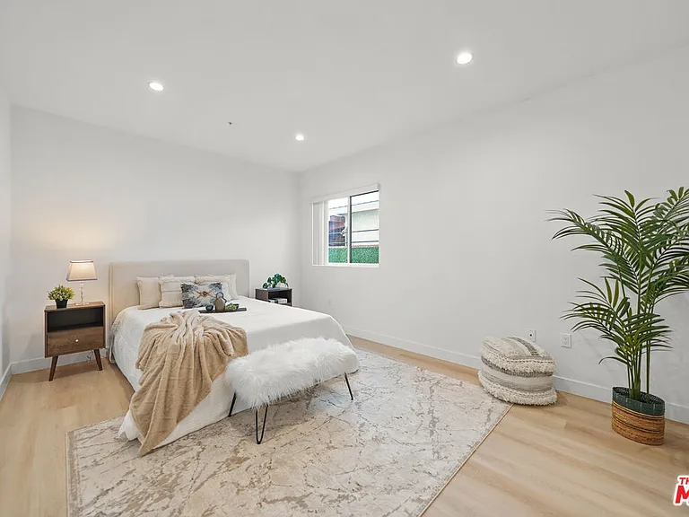 4176 Willimet St — Photo 18