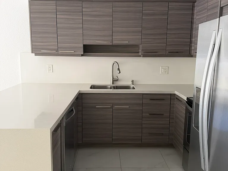 6940 Miami Gardens Dr #1-126 — Photo 11