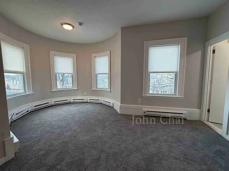 592 Cambridge St #33 — Photo 2