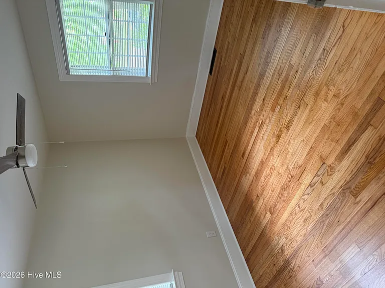 110 N Warren St — Photo 12