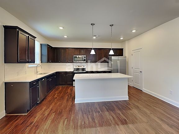 4th image of 164 Hazel Park Dr