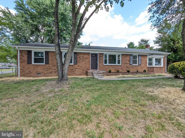 516 Rogers St, Fredericksburg, VA 22405