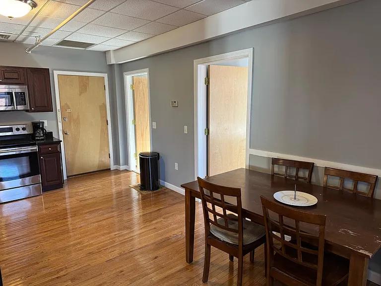 209 State St #5 — Photo 6