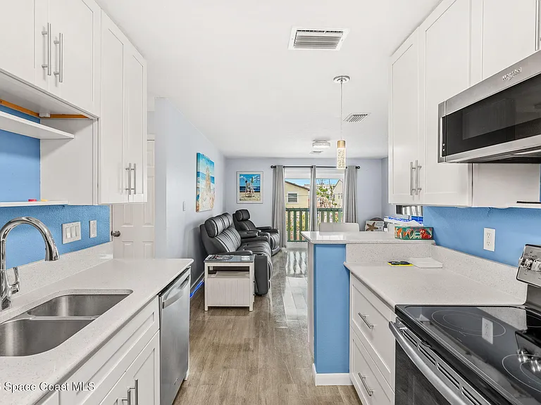375 Polk Ave #12A4 — Photo 16