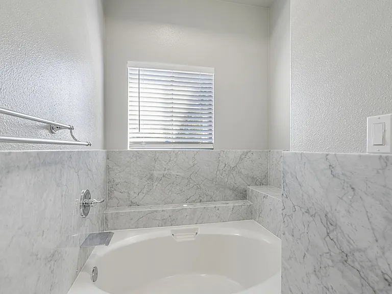 1103 Emerald Bay Ln — Photo 20