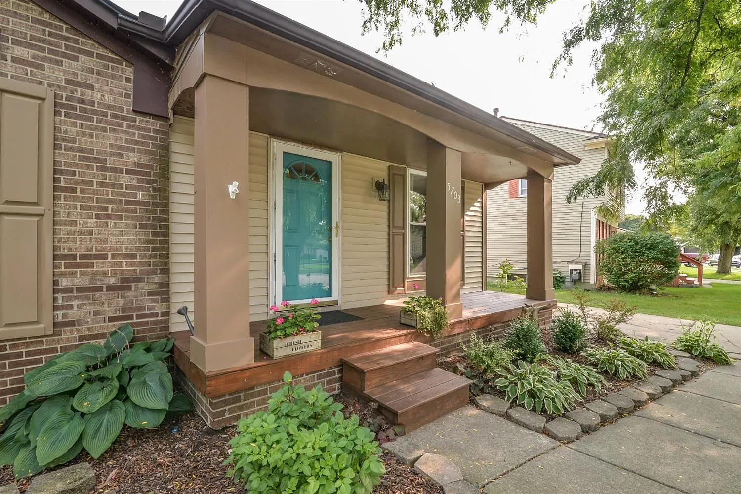 5703 New Meadow Dr photo 1