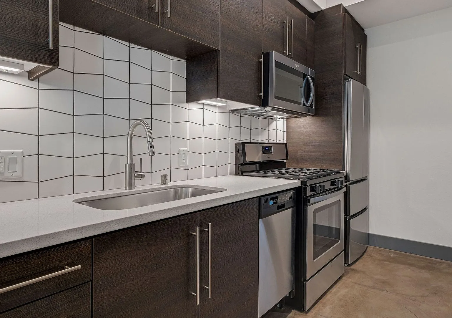 T Lofts Apts — Photo 4