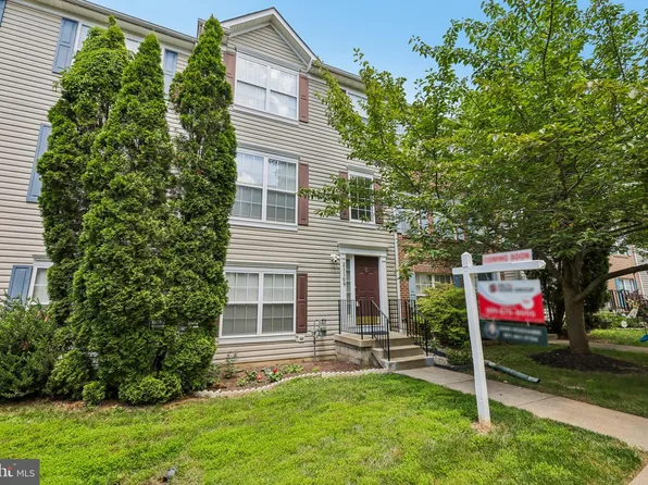 21109 Camomile Ct #98, Germantown, MD 20876