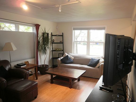 2nd image of 1322 Lafayette Blvd