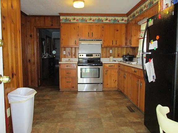 3rd image of 244 Rowland Dr