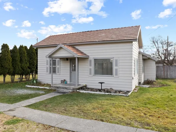 319 W 4th St, Sprague, WA 99032