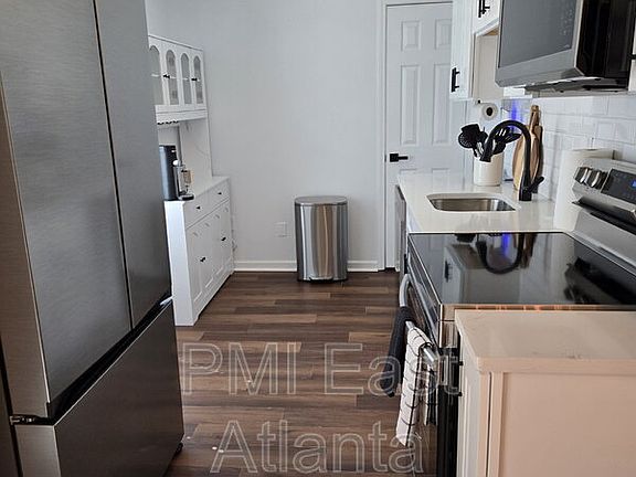 2nd image of 6231 Arbor Links Rd Unit 2