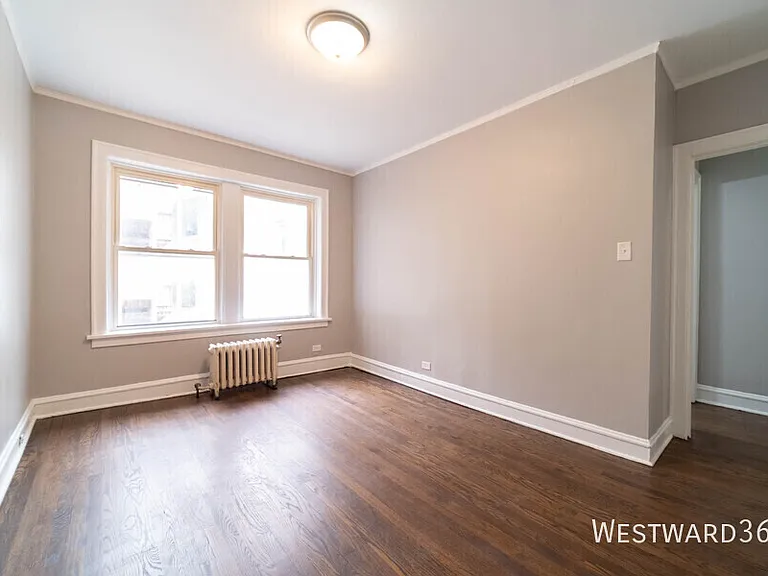 2136 W Arthur Ave #1 — Photo 6