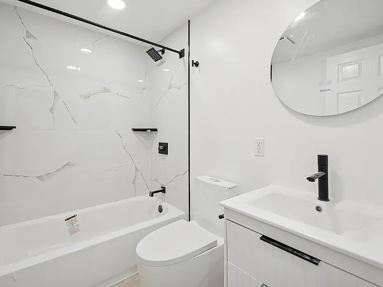 5530 Boyer St #B21 — Photo 7