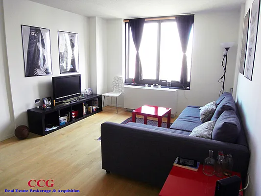 Rented by CCG Real Estate Brokerage | media 13