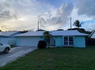 1111 Rainwood Cir, Palm Beach Gardens, FL 33410