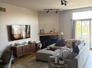 2342 W Bloomingdale Ave APT 301, Chicago, IL 60647