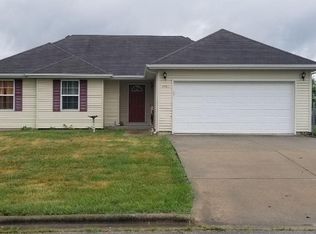 5481 Ridgeview Rd, Pleasant Hope, MO 65725