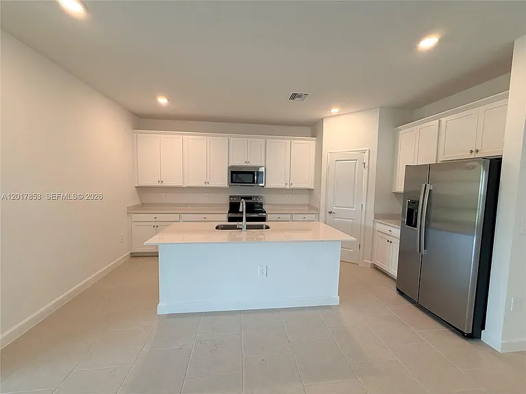 3917 Passion Vine Dr — Photo 2