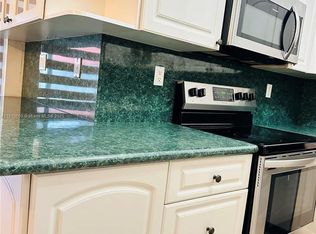 1101 NW 134th Pl, Miami, FL 33182