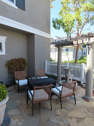 33 Strawflower St Photo 1