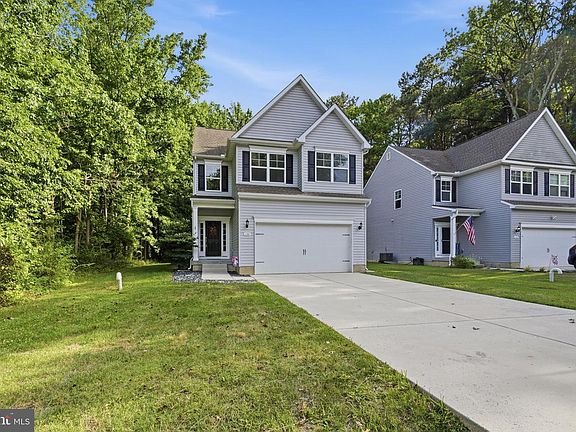 4th image of 124 Riverside Dr