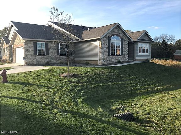 2nd image of 250 Heritage Pointe