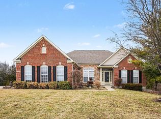 527 Sage Run Dr, Lebanon, OH 45036