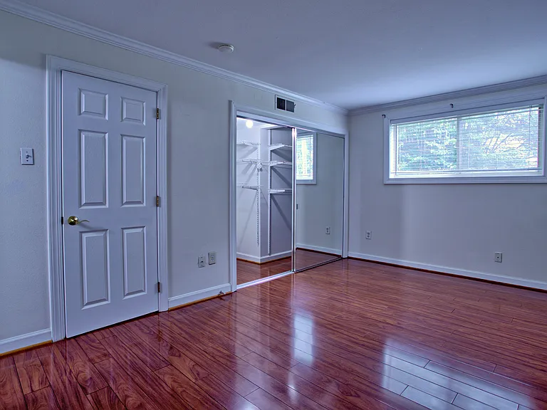 7475 Little River Tpke #101 — Photo 11